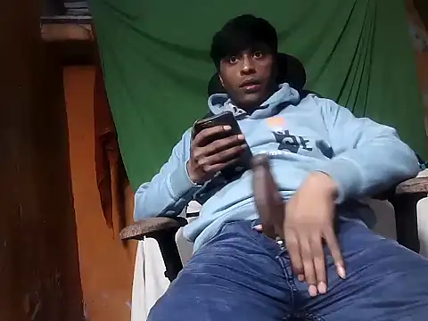 Snapshot of desiboy1101 chatting on 22, 12, 2025 desiboy1101 online show from 22, 12, 2025