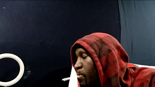 Snapshot of iBreakHeartz chatting on 6, 12, 2024 iBreakHeartz online show from 6, 12, 2024