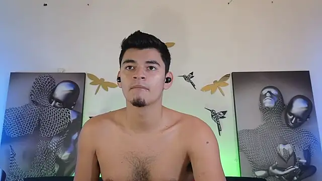 Snapshot of VikoHands chatting on 28, 11, 2025 VikoHands online show from 28, 11, 2025