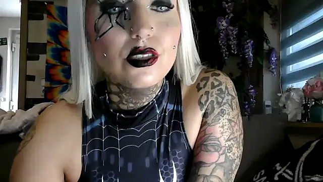 RoxxyInk online show from 31, 10, 2025