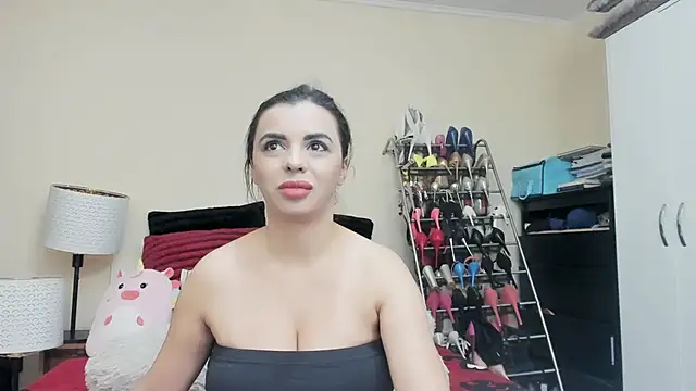 Snapshot of juliahayessxx chatting on 13, 2, 2025 juliahayessxx online show from 13, 2, 2025