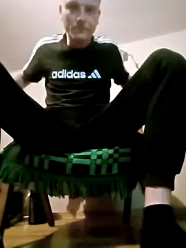 Snapshot of arteeczeek chatting on 29, 9, 2025 arteeczeek online show from 29, 9, 2025