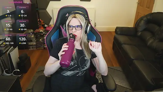 KelseyCobalt online show from 18, 3, 2025