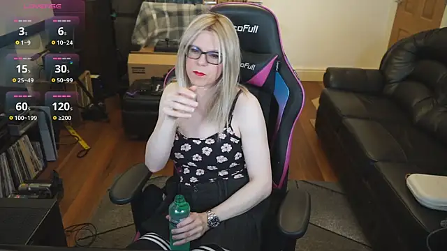 KelseyCobalt online show from 4, 11, 2025