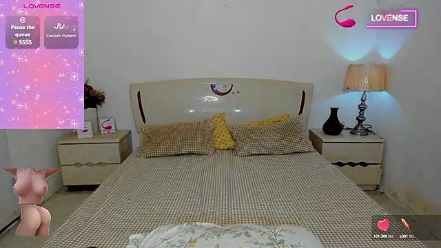 Snapshot of MiracleTs4U chatting on 11, 2, 2025 MiracleTs4U online show from 11, 2, 2025