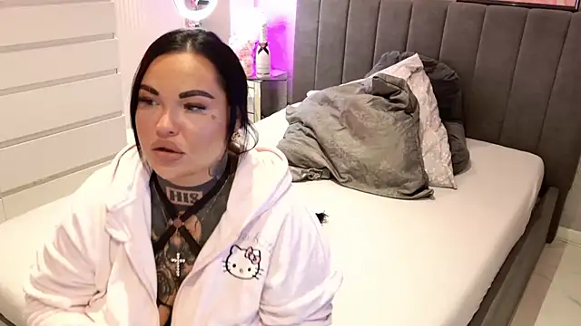  MelinaCurves  online show from 15, 3, 2025