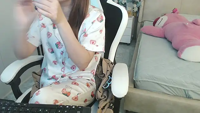 Snapshot of Hanako_love chatting on 15, 1, 2025 Hanako love online show from 15, 1, 2025