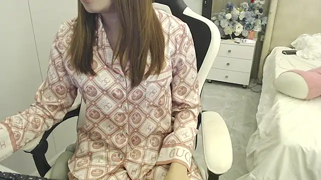 Snapshot of Hanako_love chatting on 13, 2, 2025 Hanako love online show from 13, 2, 2025