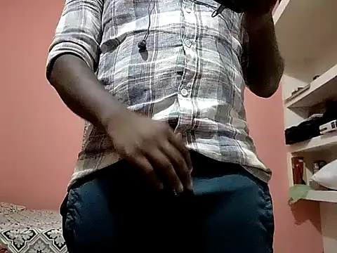 Snapshot of Aneesh007m chatting on 20, 10, 2025 Aneesh007m online show from 20, 10, 2025