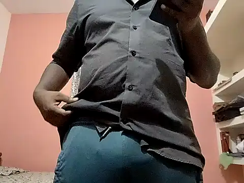 Snapshot of Aneesh007m chatting on 26, 10, 2025 Aneesh007m online show from 26, 10, 2025