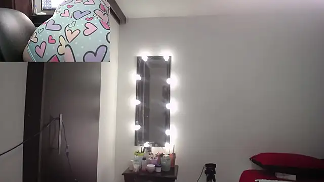 zoe hotxxx online show from 1, 3, 2025