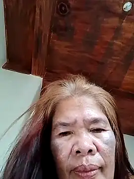 Snapshot of sexylizzy4u chatting on 2, 2, 2025 sexylizzy4u online show from 2, 2, 2025