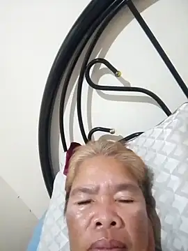 Snapshot of sexylizzy4u chatting on 13, 2, 2025 sexylizzy4u online show from 13, 2, 2025