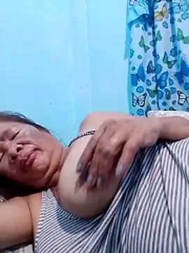 Snapshot of sexylizzy4u chatting on 13, 12, 2025 sexylizzy4u online show from 13, 12, 2025