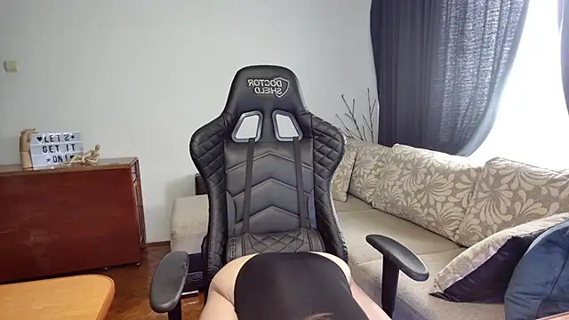 Snapshot of EvaMoon1 chatting on 18, 2, 2025 EvaMoon1 online show from 18, 2, 2025