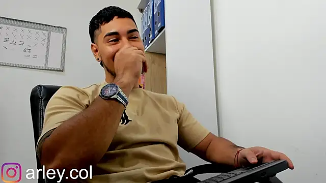 Snapshot of Dimitri_Colleman chatting on 14, 1, 2025 Dimitri Colleman online show from 14, 1, 2025