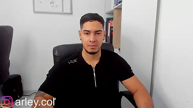 Snapshot of Dimitri_Colleman chatting on 19, 1, 2025 Dimitri Colleman online show from 19, 1, 2025