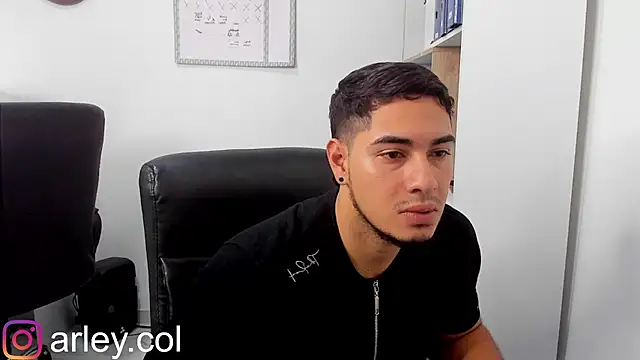 Snapshot of Dimitri_Colleman chatting on 19, 1, 2025 Dimitri Colleman online show from 19, 1, 2025