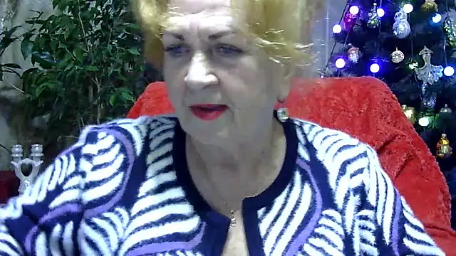 Emma52610 online show from 3, 1, 2025