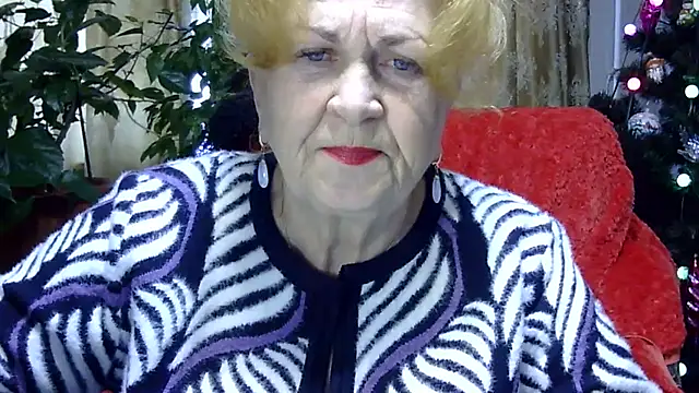 Emma52610 online show from 19, 1, 2025