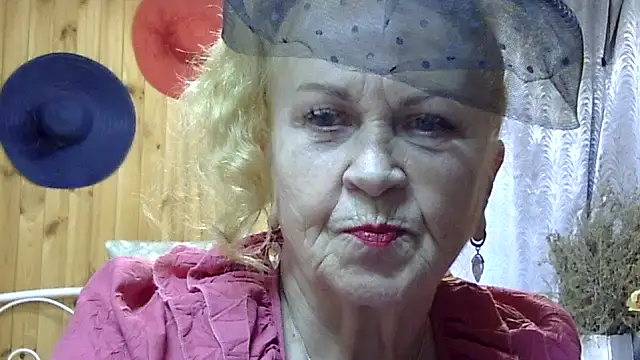 Emma52610 online show from 21, 10, 2025