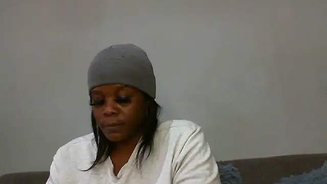 Snapshot of SQUITBOOTY chatting on 18, 2, 2025 SQUITBOOTY online show from 18, 2, 2025