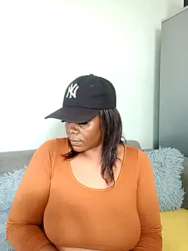 Snapshot of SQUITBOOTY chatting on 14, 3, 2025 SQUITBOOTY online show from 14, 3, 2025