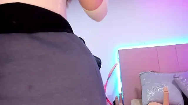 Snapshot of melani_xc chatting on 19, 11, 2025 melani xc online show from 19, 11, 2025