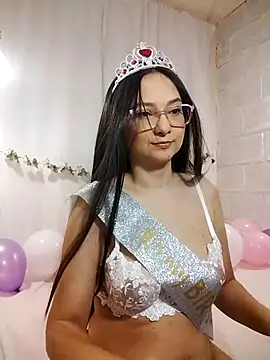 Camilatinass  online show from 14, 3, 2026