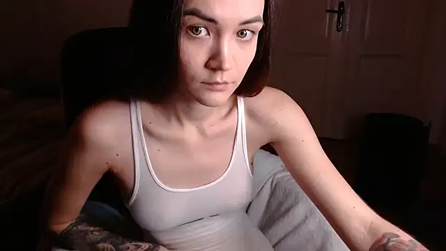 EvelynGG online show from 18, 12, 2024