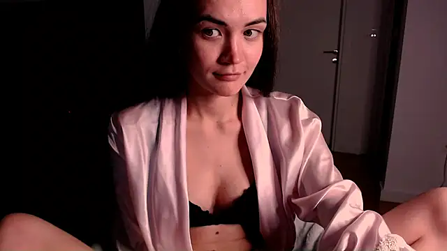 EvelynGG online show from 13, 11, 2025