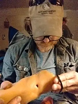 ROBERT0516 online show from 25, 10, 2025