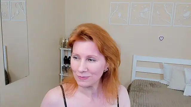 Snapshot of FoxySophia chatting on 6, 2, 2025 FoxySophia online show from 6, 2, 2025