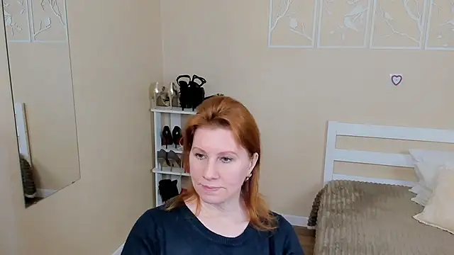 Snapshot of FoxySophia chatting on 17, 2, 2025 FoxySophia online show from 17, 2, 2025