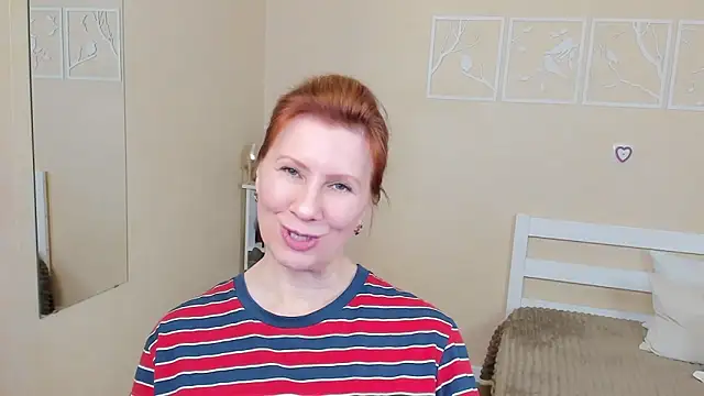 Snapshot of FoxySophia chatting on 24, 2, 2025 FoxySophia online show from 24, 2, 2025