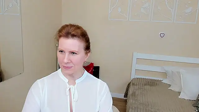 Snapshot of FoxySophia chatting on 4, 3, 2025 FoxySophia online show from 4, 3, 2025