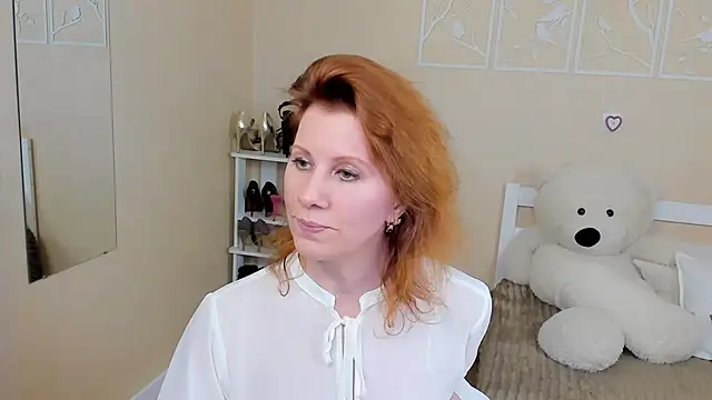 Snapshot of FoxySophia chatting on 6, 3, 2025 FoxySophia online show from 6, 3, 2025