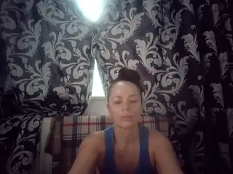 Snapshot of LindaStarS chatting on 14, 2, 2025 LindaStarS online show from 14, 2, 2025