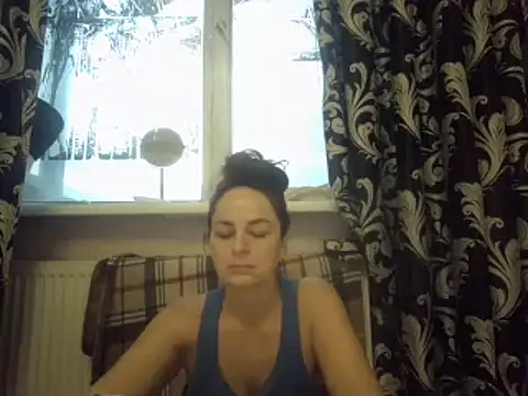 Snapshot of LindaStarS chatting on 22, 2, 2025 LindaStarS online show from 22, 2, 2025