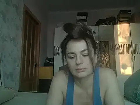 Snapshot of LindaStarS chatting on 22, 2, 2025 LindaStarS online show from 22, 2, 2025