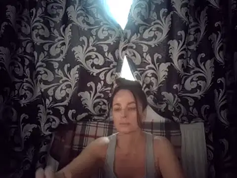 Snapshot of LindaStarS chatting on 26, 2, 2025 LindaStarS online show from 26, 2, 2025