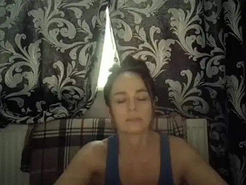 Snapshot of LindaStarS chatting on 8, 3, 2025 LindaStarS online show from 8, 3, 2025