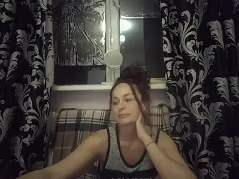 Snapshot of LindaStarS chatting on 17, 3, 2025 LindaStarS online show from 17, 3, 2025