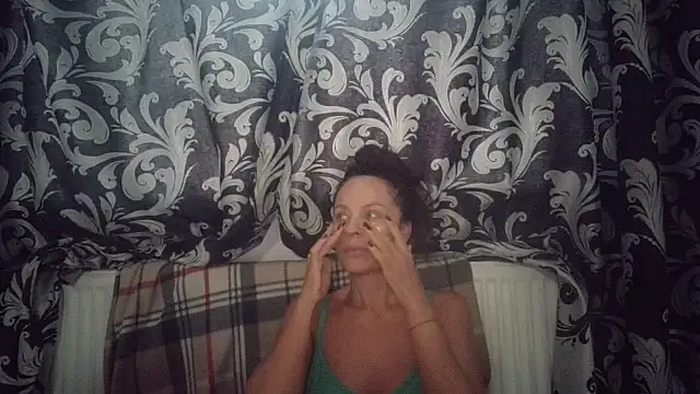 Snapshot of LindaStarS chatting on 23, 9, 2025 LindaStarS online show from 23, 9, 2025