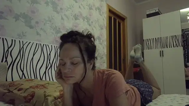 Snapshot of LindaStarS chatting on 27, 11, 2025 LindaStarS online show from 27, 11, 2025