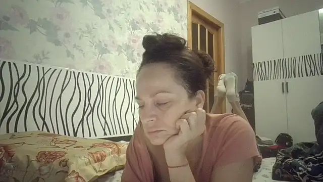 Snapshot of LindaStarS chatting on 30, 11, 2025 LindaStarS online show from 30, 11, 2025