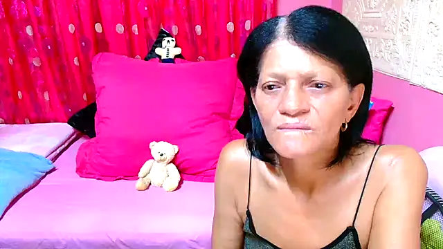 Snapshot of SLUTTYROXY chatting on 22, 1, 2025 SLUTTYROXY online show from 22, 1, 2025
