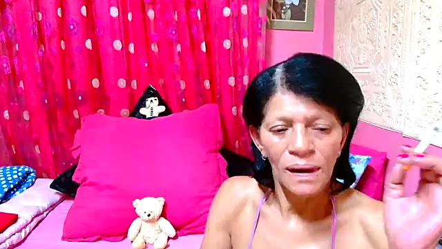 Snapshot of SLUTTYROXY chatting on 24, 1, 2025 SLUTTYROXY online show from 24, 1, 2025