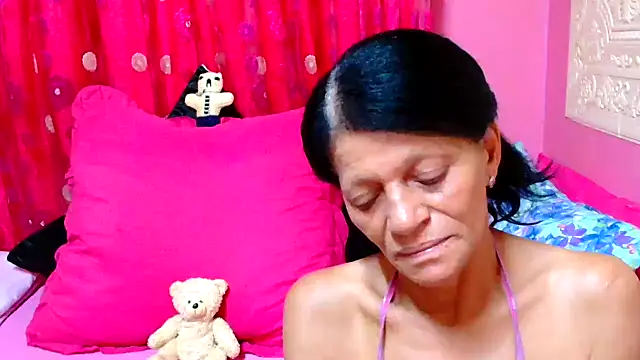 Snapshot of SLUTTYROXY chatting on 24, 1, 2025 SLUTTYROXY online show from 24, 1, 2025