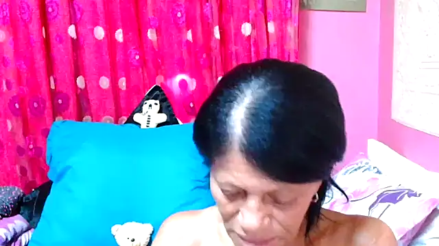 Snapshot of SLUTTYROXY chatting on 28, 1, 2025 SLUTTYROXY online show from 28, 1, 2025